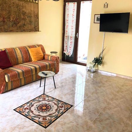 Di Padre In Figlio Bed and Breakfast Caserta Buitenkant foto
